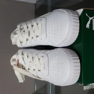 PUMA CALI PS KIDS...SIZE 3.5C